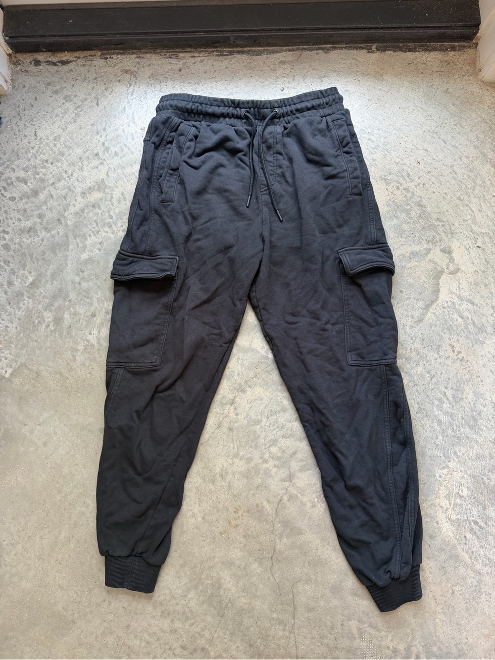 Joylab Black Cargo Jogger Pants with Drawstring Waist